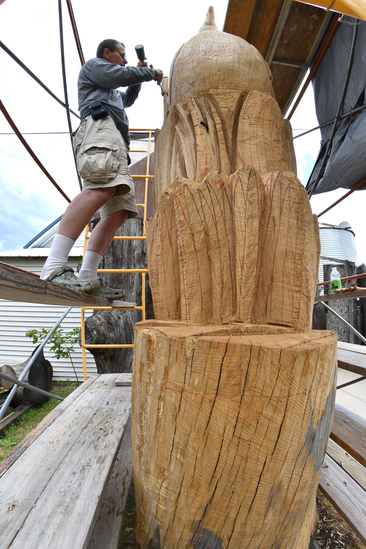 062420-qc-nws-carving-045
